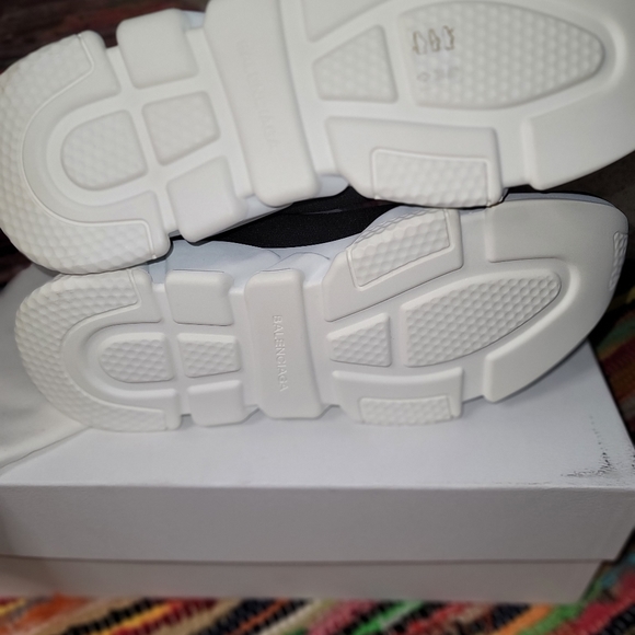 Balenciaga Speed Trainer w/Balenciaga Knapsack - Picture 3 of 5